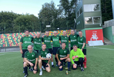 FK Medžiai Old Boys